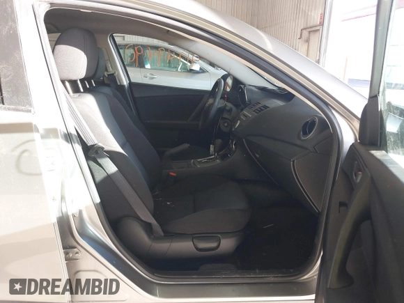 2010 Mazda 3 i SV with VIN JM1BL1SF5A1266732, listed as a IAAI auction lot 41749490 with 61,740 mi miles and . Bid and sale history available at DreamBid. Image 5.