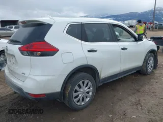 2017 Nissan Rogue SV with VIN KNMAT2MV7HP547928, listed as a IAAI auction lot 41765757 with 125,072 mi miles and . Bid and sale history available at carsss.com. Image 4.