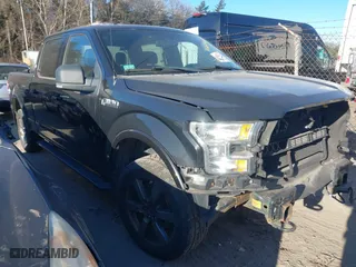 2015 Ford F-150 XLT w/HD Payload Pkg with VIN 1FTFW1EF4FFB92914, listed as a IAAI auction lot 41202920 with 155,497 mi miles. Bid and sale history available at carsss.com. Image 1.
