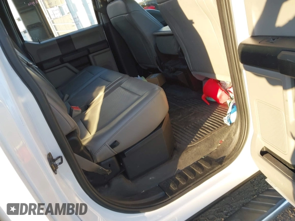 2019 Ford Super Duty F-250 SRW XL with VIN 1FT7W2A69KED53077, listed as a IAAI auction lot 40785535 with 47,928 mi miles. Bid and sale history available at carsss.com. Image 8.