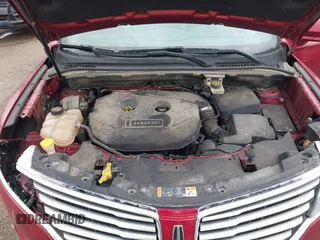 2015 Lincoln MKC z VIN 5LMCJ2A97FUJ06166, wystawiony jako IAAI lot #42098799 z przebiegiem 155 916 mil mil oraz . Historia ofert i sprzedaży dostępna na DreamBid. Obrazek 10.