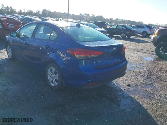 2018 Kia Forte LX with VIN 3KPFK4A71JE226693, listed as a IAAI auction lot 41334267 with 140,906 mi miles. Bid and sale history available at carsss.com. Image 3.