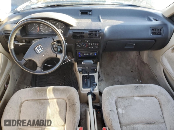 1991 Honda Accord LX with VIN JHMCB7653MC070985, listed as a Copart auction lot 72045464 with 111,911 mi miles and Salvage title. Bid and sale history available at DreamBid. Image 8.
