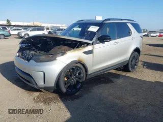 2017 Land Rover Discovery HSE Luxury z VIN SALRHBBK6HA018964, wystawiony jako IAAI lot #42041829 z przebiegiem Nie podano mil oraz . Historia ofert i sprzedaży dostępna na DreamBid. Obrazek 2.