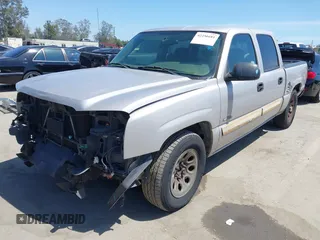 2005 Chevrolet Silverado 1500 LS z VIN 2GCEC13T651144009, wystawiony jako IAAI lot #42256681 z przebiegiem 116 074 mil mil oraz . Historia ofert i sprzedaży dostępna na DreamBid. Obrazek 20.