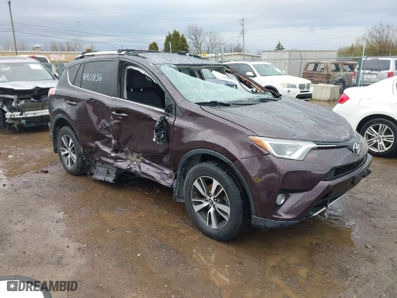 2016 Toyota RAV4 XLE with VIN 2T3RFREV1GW472485, listed as a IAAI auction lot 41917836 with 90,405 mi miles. Bid and sale history available at carsss.com. Image 1.