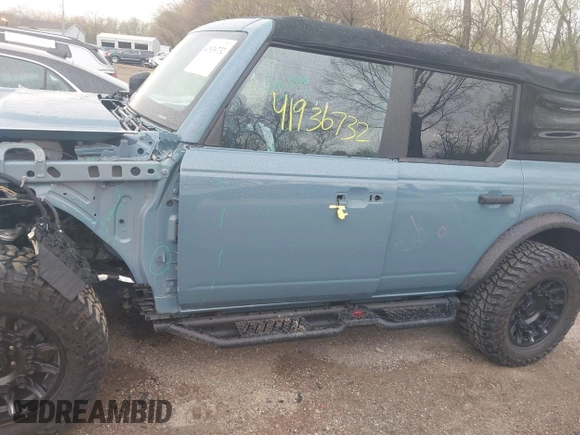2022 Ford Bronco with VIN 1FMDE5BH1NLB25626, listed as a IAAI auction lot 41936732 with 50,963 mi miles and . Bid and sale history available at DreamBid. Image 14.