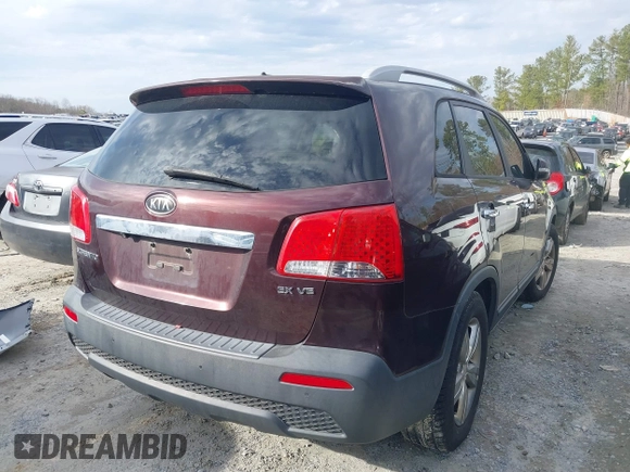 2013 Kia Sorento EX with VIN 5XYKU4A29DG325878, listed as a IAAI auction lot 41546222 with 346,852 mi miles and . Bid and sale history available at carsss.com. Image 4.