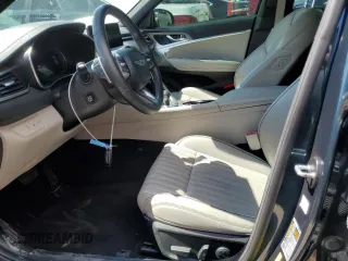 2022 Genesis G70 2.0T with VIN KMTG34TA9NU091742, listed as a Copart auction lot 61888064 with 18,349 mi miles and Salvage Title. Bid and sale history available at DreamBid. Image 7.