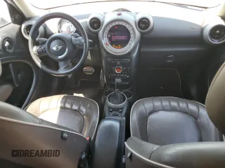 2012 MINI Countryman S with VIN WMWZC3C55CWL81446, listed as a Copart auction lot 53487695 with 155,293 mi miles and Clean Title. Bid and sale history available at DreamBid. Image 8.