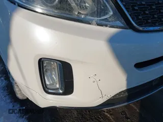 2014 Kia Sorento SX Limited with VIN 5XYKW4A71EG454589, listed as a IAAI auction lot 41421301 with 93,073 mi miles. Bid and sale history available at carsss.com. Image 6.