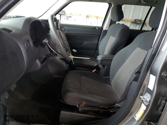 2012 Jeep Patriot Sport with VIN 1C4NJPBA1CD538575, listed as a Copart auction lot 56698525 with 179,366 mi miles and Clean Title. Bid and sale history available at DreamBid. Image 7.