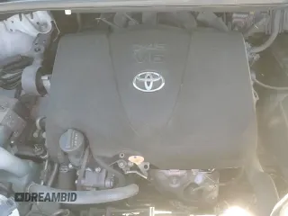 2018 Toyota Sienna SE with VIN 5TDXZ3DC9JS930049, listed as a Copart auction lot 71916775 with 85,611 mi miles and Salvage title. Bid and sale history available at DreamBid. Image 17.