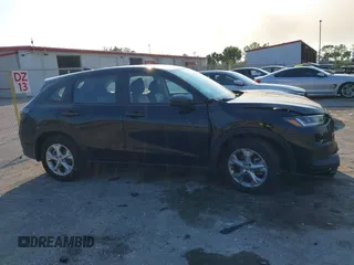 2024 Honda HR-V LX with VIN 3CZRZ1H39RM756514, listed as a IAAI auction lot 41530795 with 10,013 mi miles. Bid and sale history available at carsss.com. Image 13.