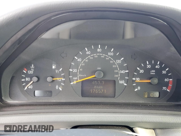 2002 Mercedes-Benz CLK 320/430 z VIN WDBLK65G82T122427, wystawiony jako Copart lot #88716605 z przebiegiem 176 571 mil mil oraz Szkoda całkowita • Salvage title. Historia ofert i sprzedaży dostępna na DreamBid. Obrazek 9.