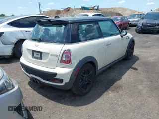2012 MINI Hardtop S with VIN WMWSV3C5XCTY17852, listed as a IAAI auction lot 42402733 with 125,315 mi miles and . Bid and sale history available at DreamBid. Image 4.