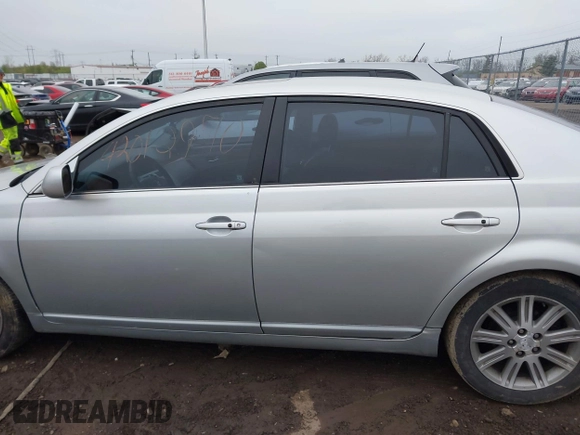 2005 Toyota Avalon XL with VIN 4T1BK36B25U061343, listed as a IAAI auction lot 42012970 with 143,587 mi miles and . Bid and sale history available at DreamBid. Image 15.