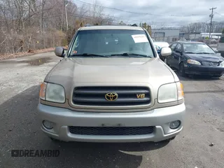 2003 Toyota Sequoia SR5 with VIN 5TDBT44A83S181215, listed as a IAAI auction lot 41855640 with 234,110 mi miles and . Bid and sale history available at DreamBid. Image 6.