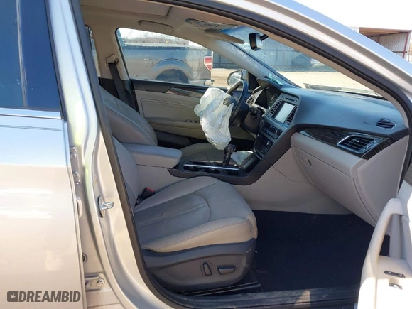 2016 Hyundai Sonata 2.4L Sport with VIN 5NPE34AF8GH265222, listed as a IAAI auction lot 41698098 with 114,805 mi miles. Bid and sale history available at carsss.com. Image 5.