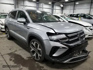 2022 Volkswagen Taos SEL with VIN 3VV2X7B21NM025670, listed as a Copart auction lot 66541312 with 8,709 mi miles. Bid and sale history available at carsss.com. Image 1.