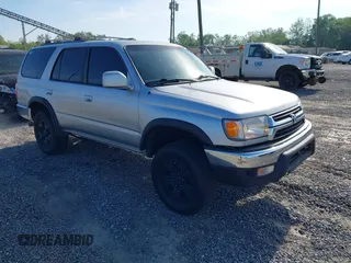 2001 Toyota 4Runner SR5 z VIN JT3GN86RX10181313, wystawiony jako IAAI lot #42136395 z przebiegiem 304 452 mil mil oraz . Historia ofert i sprzedaży dostępna na DreamBid. Obrazek 1.