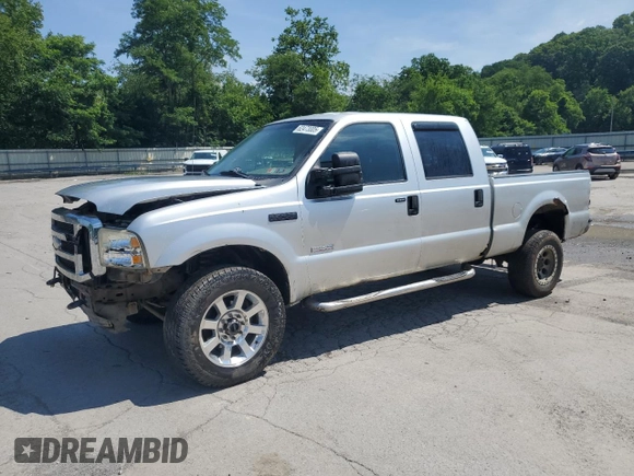 2005 Ford F-350 XL z VIN 1FTWW31P55EA70013, wystawiony jako Copart lot #62473005 z przebiegiem 205 642 mil mil oraz Szkoda całkowita • Salvage title. Historia ofert i sprzedaży dostępna na DreamBid. Obrazek 1.