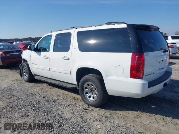 2014 GMC Yukon XL SLT with VIN 1GKS1KE09ER116590, listed as a IAAI auction lot 41459319 with 246,958 mi miles. Bid and sale history available at carsss.com. Image 3.