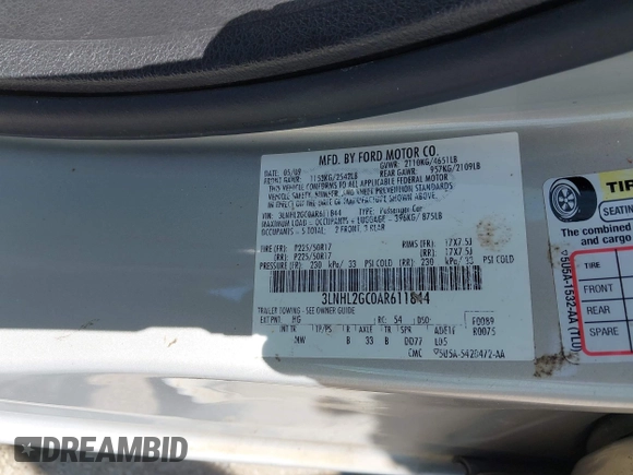 2010 Lincoln MKZ with VIN 3LNHL2GC0AR611844, listed as a IAAI auction lot 42018376 with 155,634 mi miles and . Bid and sale history available at DreamBid. Image 9.