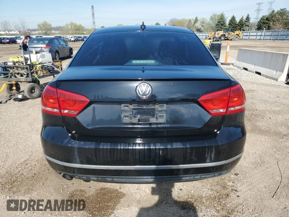2015 Volkswagen Passat SE with VIN 1VWBS7A30FC004901, listed as a Copart auction lot 54556545 with 173,424 mi miles and Clean title. Bid and sale history available at DreamBid. Image 6.