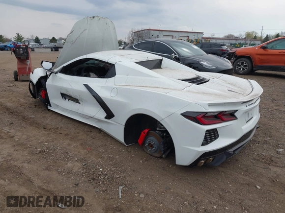 2023 Chevrolet Corvette 1LT z VIN 1G1YA3D48P5111528, wystawiony jako IAAI lot #41932326 z przebiegiem Nie podano mil oraz . Historia ofert i sprzedaży dostępna na DreamBid. Obrazek 3.