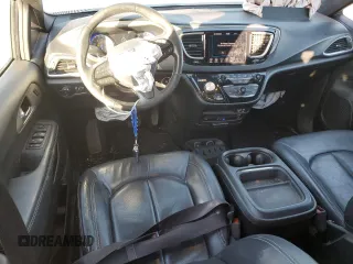 2020 Chrysler Pacifica Launch Edition z VIN 2C4RC3BG8LR263700, wystawiony jako Copart lot #41963825 z przebiegiem 99 415 mil mil oraz Szkoda całkowita • Salvage title. Historia ofert i sprzedaży dostępna na DreamBid. Obrazek 8.