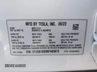 2022 Tesla Model S Plaid z VIN 5YJSA1E63NF483873, wystawiony jako IAAI lot #41204003 z przebiegiem 15 mil mil oraz . Historia ofert i sprzedaży dostępna na DreamBid. Obrazek 9.