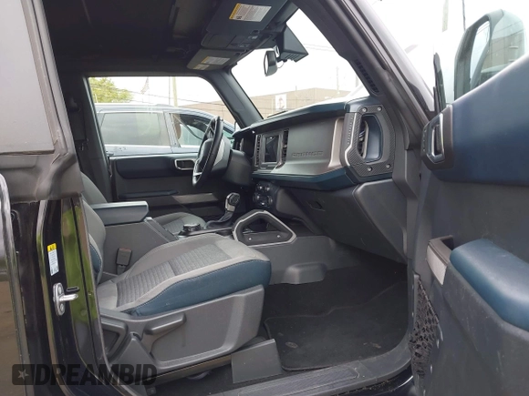 2023 Ford Bronco с VIN 1FMDE5BHXPLA83735, выставлен на аукционе IAAI как лот 42351136 с пробегом 34 737 миль миль и . История ставок и продаж доступна на DreamBid. Изображение 5.