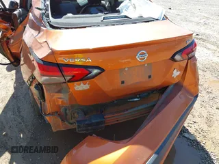 2020 Nissan Versa SR с VIN 3N1CN8FV8LL902633, выставлен на аукционе IAAI как лот 42292421 с пробегом 83 885 миль миль и . История ставок и продаж доступна на DreamBid. Изображение 16.