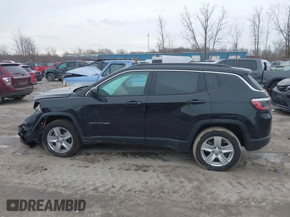 2022 Jeep Compass Latitude with VIN 3C4NJDBB9NT216660, listed as a IAAI auction lot 41505717 with 23,605 mi miles and . Bid and sale history available at DreamBid. Image 14.