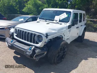 2024 Jeep Wrangler Sahara with VIN 1C4RJXP60RW292413, listed as a IAAI auction lot 42053663 with 22,808 mi miles and . Bid and sale history available at DreamBid. Image 17.