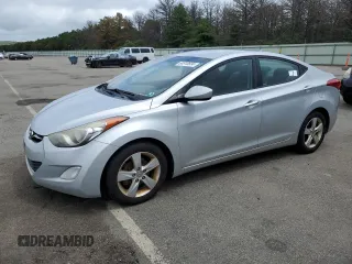 2013 Hyundai Elantra GLS z VIN 5NPDH4AE9DH382677, wystawiony jako Copart lot #64910834 z przebiegiem 209 074 mil mil oraz Nie do naprawy. Historia ofert i sprzedaży dostępna na DreamBid. Obrazek 1.