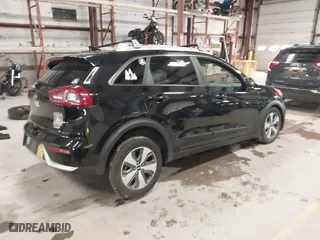 2018 Kia Niro LX with VIN KNDCB3LC0J5109979, listed as a IAAI auction lot 41824265 with 116,784 mi miles. Bid and sale history available at carsss.com. Image 4.