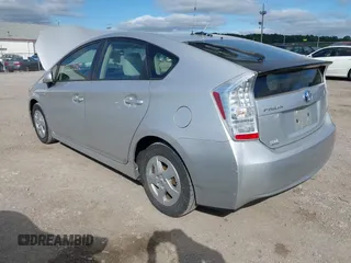 2011 Toyota Prius I z VIN JTDKN3DU5B1368583, wystawiony jako IAAI lot #42303542 z przebiegiem 220 931 mil mil oraz . Historia ofert i sprzedaży dostępna na DreamBid. Obrazek 3.