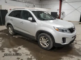 2015 Kia Sorento LX with VIN 5XYKT4A63FG592300, listed as a Copart auction lot 50242975 with 227,062 mi miles and Clean Title. Bid and sale history available at carsss.com. Image 4.