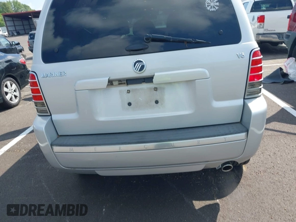 2006 Mercury Mariner Luxury with VIN 4M2YU56106KJ11501, listed as a IAAI auction lot 42634351 with 141,456 mi miles and . Bid and sale history available at DreamBid. Image 6.