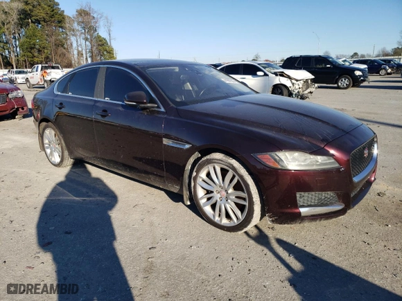 2016 Jaguar XF 35t Prestige with VIN SAJBE4BV2GCY07267, listed as a Copart auction lot 41607585 with 108,309 mi miles and Clean Title. Bid and sale history available at carsss.com. Image 4.