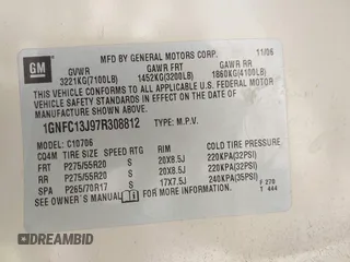 2007 Chevrolet Tahoe LS z VIN 1GNFC13J97R308812, wystawiony jako IAAI lot #41898016 z przebiegiem 178 559 mil mil oraz . Historia ofert i sprzedaży dostępna na DreamBid. Obrazek 9.