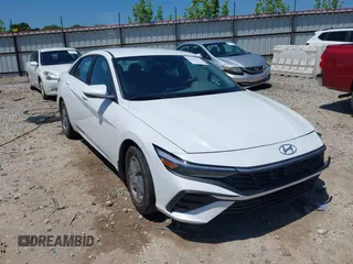 2025 Hyundai Elantra SE with VIN KMHLL4DG4SU876113, listed as a IAAI auction lot 42238192 with 8,168 mi miles and . Bid and sale history available at DreamBid. Image 1.