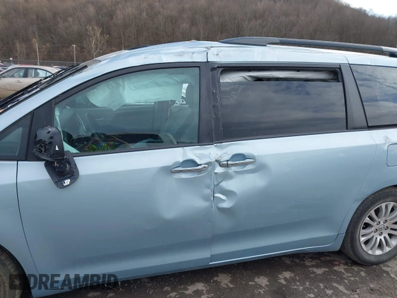 2017 Toyota Sienna XLE Auto Access Seat with VIN 5TDYZ3DC9HS815837, listed as a IAAI auction lot 41625844 with 102,956 mi miles and . Bid and sale history available at DreamBid. Image 14.