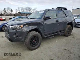 2024 Toyota 4Runner TRD Pro with VIN JTELU5JR2R6271935, listed as a Copart auction lot 43605805 with 9,718 mi miles and Clean title. Bid and sale history available at DreamBid. Image 1.