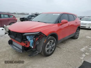 2023 Chevrolet Blazer LT z VIN 3GNKBHR42PS227899, wystawiony jako Copart lot #45288295 z przebiegiem 30 408 mil mil oraz Szkoda całkowita • Salvage title. Historia ofert i sprzedaży dostępna na DreamBid. Obrazek 1.