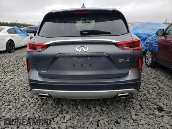 2021 Infiniti QX50 LUXE with VIN 3PCAJ5BB2MF112867, listed as a Copart auction lot 43270943 with 14,935 mi miles. Bid and sale history available at carsss.com. Image 6.