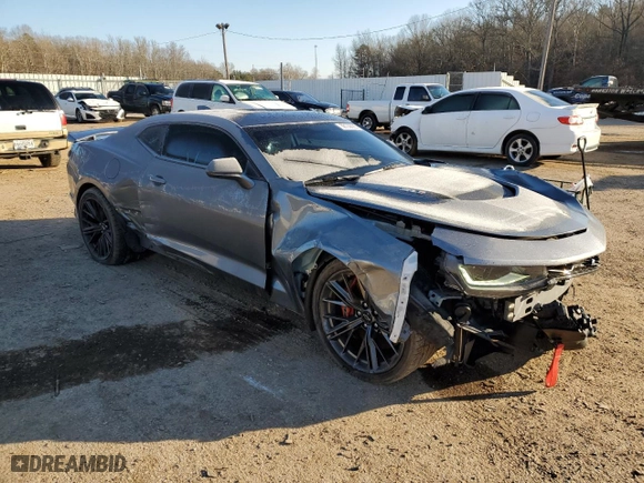 2019 Chevrolet Camaro ZL1 with VIN 1G1FK1R6XK0146550, listed as a Copart auction lot 88136095 with 32,788 mi miles and Salvage Title. Bid and sale history available at carsss.com. Image 4.