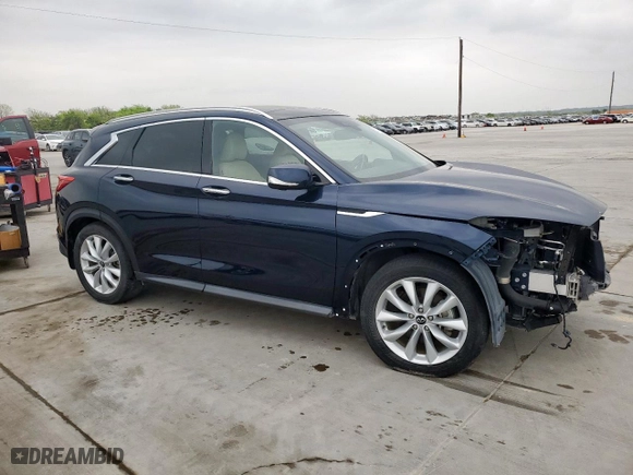 2019 Infiniti QX50 LUXE with VIN 3PCAJ5M30KF111736, listed as a Copart auction lot 51330965 with 34,320 mi miles and Clean Title. Bid and sale history available at carsss.com. Image 4.